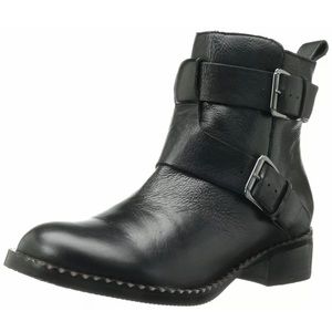 Kenneth Cole Gentle Souls Boots 9.5